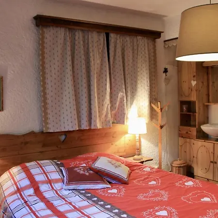 Magnificent With View On The Mont Blanc Chalé